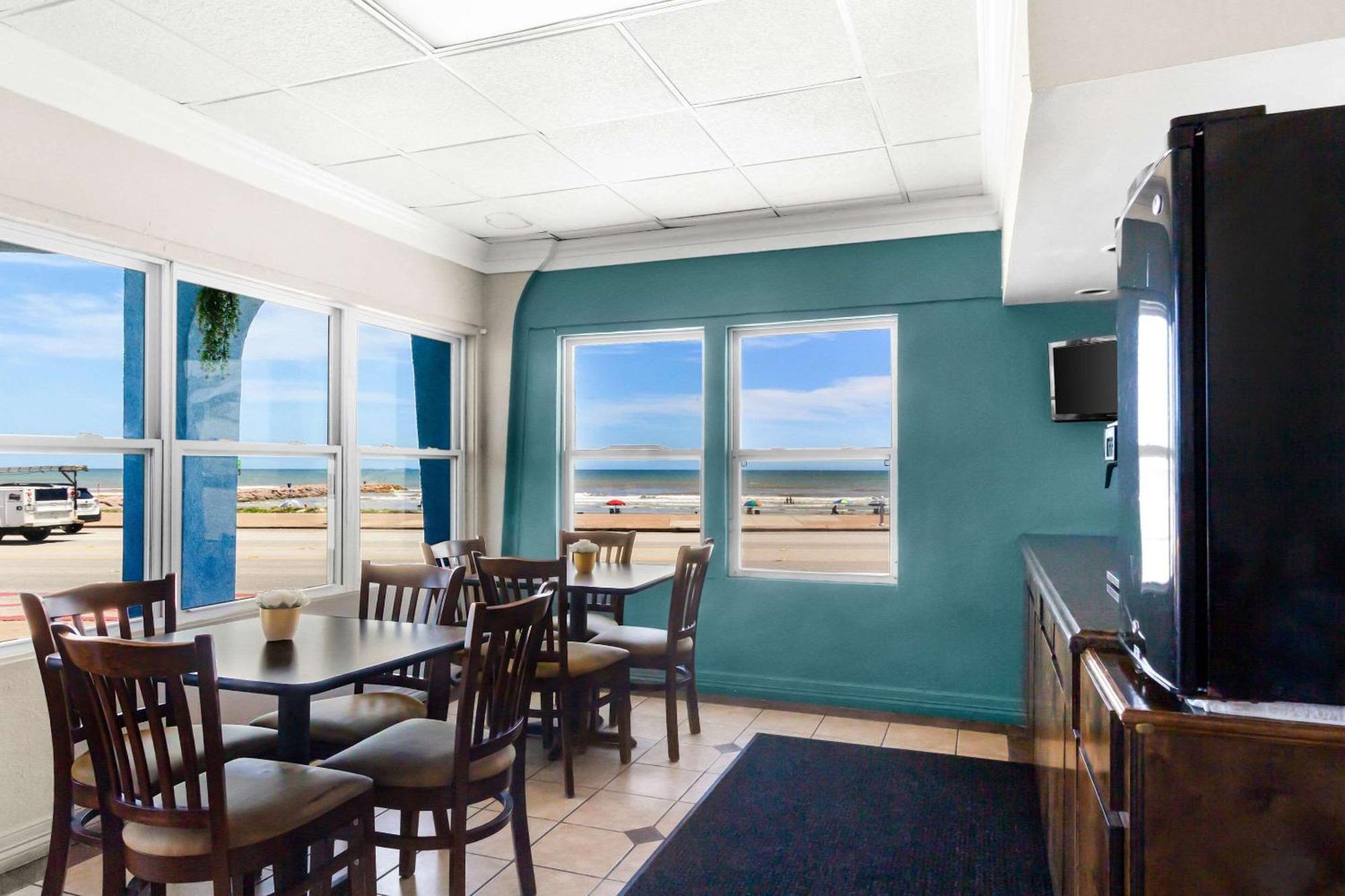 Econo Lodge Galveston Seawall Exterior photo