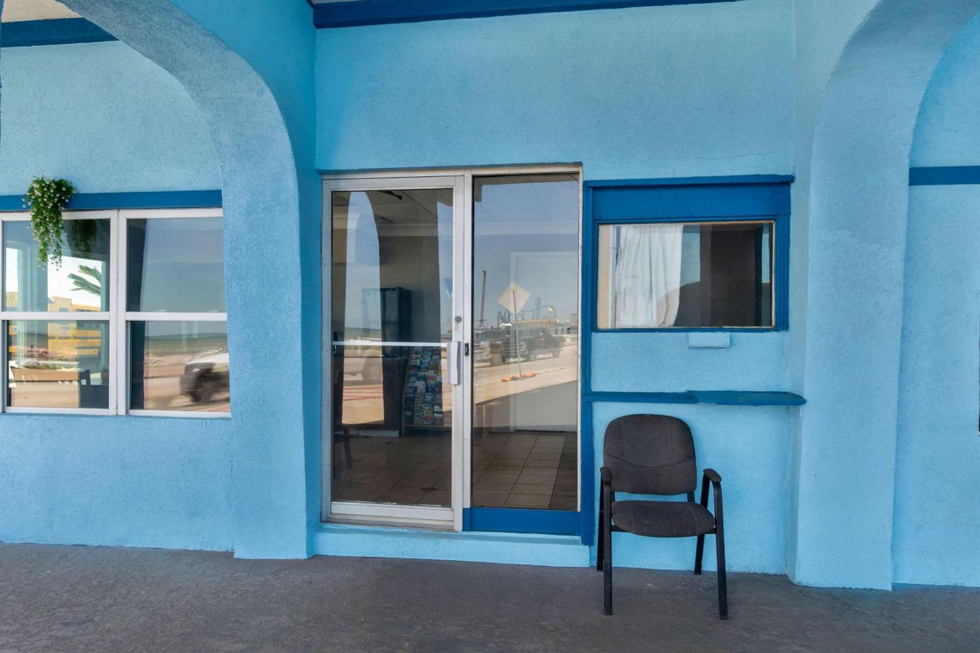 Econo Lodge Galveston Seawall Exterior photo
